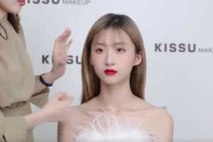 简约新娘妆面造型
