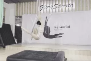 赵思齐 表演级空中舞韵 高级