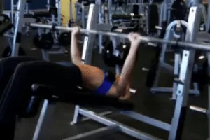 胸部-杠铃健身-女性