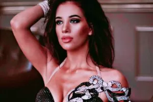 【捐赠19.9[红包]·《北京SIOD东方舞网校-【成品舞】安娜斯塔莎现代Baladi《海上钢琴师》》】