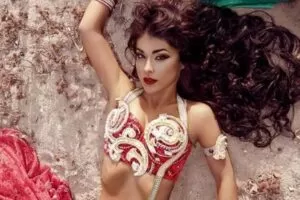 【捐赠价19.9[红包]·《【成品舞】朱莉 大气震撼鼓舞《Guardian(守护者）》》】