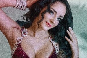 【捐赠价19.9[红包]·《【成品舞】魔法芭比开场舞《女神降临》》】 【原版无水印】