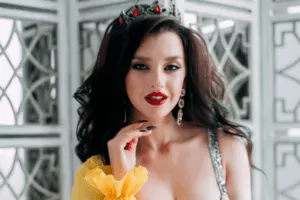 【捐赠19.9[红包]·《北京SIOD东方舞网校-【成品舞】睡衣女神 Classical《我和你在一起不孤单》》】 【原版无水印】