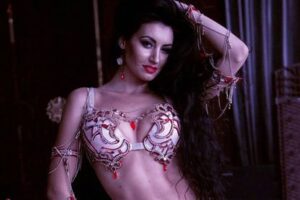 【捐赠19.9[红包]·《北京SIOD东方舞网校-【高级技巧】上神Alex独家全面综合线性技巧》】 【原版无水印】