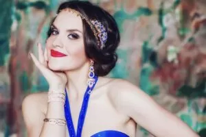 【捐赠19.9[红包]·《北京SIOD东方舞网校-【成品舞】卡瑞娜 Awalem《耳边轻语》》】 【原版无水印】