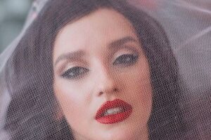 【捐赠19.9[红包]·《北京SIOD东方舞网校-【技巧】睡衣女神细节圆胯技巧》】 【原版无水印】