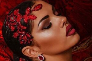 【捐赠49.9[红包]·《北京SIOD东方舞网校-【大师班·直播间】跨年狂欢·凤凰再临》】 【原版无水印】