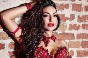 【捐赠19.9[红包]·《北京SIOD东方舞网校-【成品舞】达莉娅Shaabi《Tamtam》》】 【原版无水印】