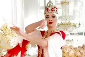 【捐赠19.9[红包]·《北京SIOD东方舞网校-【成品舞】天鹅公主宫廷舞《天鹅公主的梦》》】 【原版无水印】