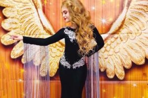 【捐赠19.9[红包]·《北京SIOD东方舞网校-【成品舞】百灵Kawleeya《巴格达的玫瑰》》】 【原版无水印】