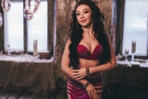 【捐赠19.9[红包]·《北京SIOD东方舞网校-【技巧】小乔直腿西米》】 【原版无水印】