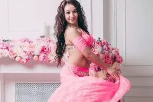 【捐赠19.9[红包]·《北京SIOD东方舞网校-【成品舞】小乔埃范Popsong《伴侣》》】 【原版无水印】