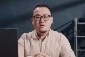 【捐赠19.9[红包]·《D0473-(卷毛佟)33节手机摄影课，从小白到高手》】